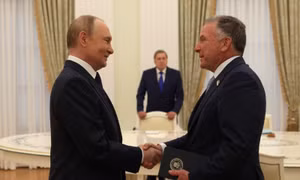 Axios: Mỹ - Nga bí mật đàm phán kế hoạch hòa bình 28 điểm về Ukraine