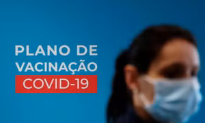 Nữ nhân viên y tế Bồ Đào Nha tử vong sau 48 giờ tiêm vaccine COVID-19 của Pfizer/BioNTech 