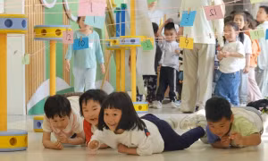  Tỉnh Hải Nam/Trung Quốc cam kết giảm đau cho phụ nữ khi sinh con để tăng tỷ lệ sinh