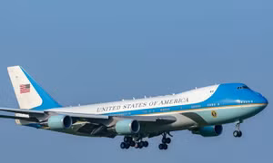 Ông Biden có thể là Tổng thống Mỹ đầu tiên dùng chuyên cơ Không lực Một mới