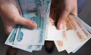 Đồng rúp trở thành đơn vị tiền tệ chính thức của các vùng mới sáp nhập vào Nga