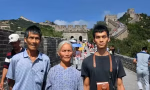 Người đàn ông 13 lần đi thi đại học gây tranh cãi về áp lực học tập ở Trung Quốc