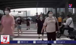 Nhiều người Trung Quốc phải 'cai nghiện' điện thoại di động