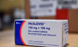 Trung Quốc bắt đầu bán trực tuyến thuốc Paxlovid điều trị COVID-19