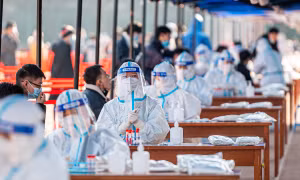 Trung Quốc ghi nhận ca nhiễm cộng đồng cao kỷ lục ngày thứ 4 liên tiếp 