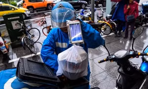 Các ứng dụng giao đồ ăn đối mặt với phản ứng dữ dội từ nhiều nhà hàng tại Trung Quốc
