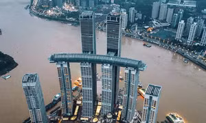 Chiêm ngưỡng tòa nhà chọc trời 'nằm ngang' cao nhất thế giới 