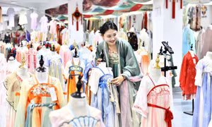 Hán phục trở thành hiện tượng văn hóa mới tại Trung Quốc