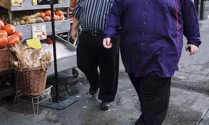 Lý do người Mỹ có nguy cơ mắc COVID-19 cao nhất thế giới
