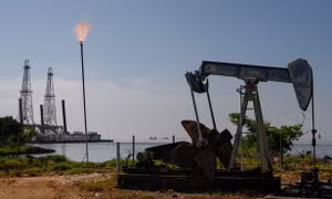 Lý do các nhà máy lọc dầu Mỹ quan tâm đến dầu thô Venezuela