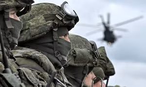 Sau loạt cáo buộc Ukraine 'khiêu khích', Belarus bất ngờ diễn tập chuyển từ thời bình sang thời chiến 