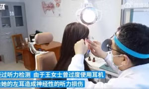 Đeo tai nghe đi ngủ suốt 2 năm, người phụ nữ bị mất thính lực vĩnh viễn