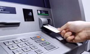 Cây ATM của nhiều ngân hàng thương mại 'chết' là do lỗi hệ thống