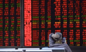 Lực bán tháo tăng vọt, VN-Index chìm trong sắc đỏ