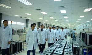 Phái đoàn cấp cao Triều Tiên thăm Tổ hợp nghiên cứu, sản xuất thiết bị dân sự của Viettel