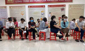 Giá vàng sáng 7/4 neo tại mốc 173 triệu đồng/lượng