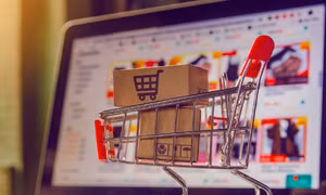 Đề xuất giảm ngưỡng miễn thuế với hàng hóa giá trị nhỏ