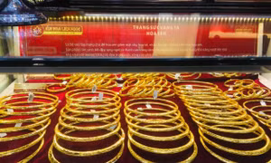 Giá vàng tăng 4 phiên liên tiếp trong chiều 5/7
