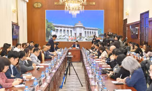 Ngân hàng thương mại giảm lãi để hỗ trợ doanh nghiêp