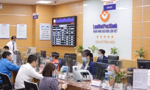 ‘Làn sóng' giảm lãi vay hỗ trợ doanh nghiệp cuối năm