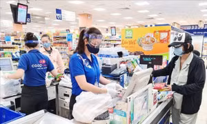 Dịch COVID-19: Đảm bảo tiện ích, an toàn cho người dân mua sắm tại điểm bán lẻ
