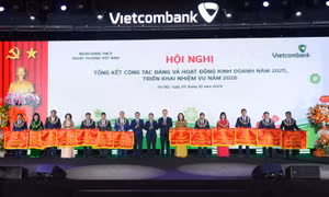 Vietcombank năm 2025: Bản lĩnh ngân hàng trụ cột kiến tạo cho phát triển