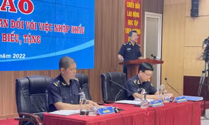 Nghi vấn đường dây nhập siêu xe biếu tặng, lãnh đạo Tổng cục Hải quan lên tiếng?