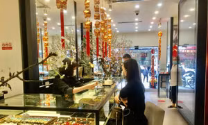 Chênh lệch giá SJC và thế giới quá lớn, chứng khoán hướng mốc 1.400 điểm