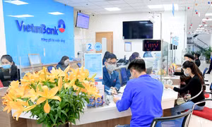 VietinBank lần thứ 5 liên tiếp vinh dự nhận giải thưởng 'Ngân hàng bán lẻ tốt nhất Việt Nam'