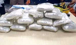 Phát hiện hơn 20 kg ma túy trong kiện hàng gửi chuyển phát nhanh