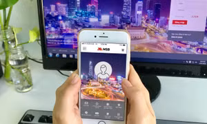 32 ngân hàng miễn/giảm phí giao dịch chuyển tiền cho khách hàng 