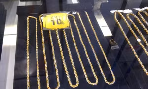 Vàng SJC bán ra tăng 150.000 đồng/lượng 