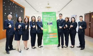Tuổi trẻ Hải quan hưởng ứng phong trào sống xanh '“Thu pin cũ, đổi cây xanh'