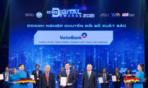 VietinBank đạt giải thưởng Doanh nghiệp chuyển đổi số xuất sắc Việt Nam năm 2021