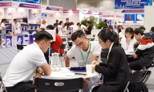 Hơn 350 doanh nghiệp tham gia Triển lãm Điện tử và thiết bị thông minh 2025