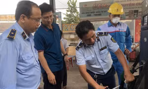 Tăng cường giám sát, kiểm tra, xử lý vi phạm trong kinh doanh xăng dầu
