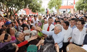 Tổng Bí thư Nguyễn Phú Trọng - Nhà lãnh đạo được nhân dân yêu mến
