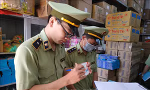 Bổ sung 102.726 khẩu trang cho Sở Y tế Hà Nội chống dịch COVID-19