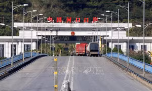 Bộ Công Thương lên tiếng về xe hàng ùn ứ tại cửa khẩu phía Bắc