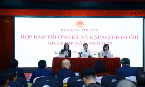 Xuất nhập khẩu hàng hoá đạt kỷ lục mới