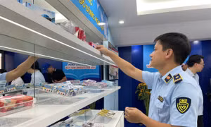 Nhận diện sách và đồ dùng học tập thật giả
