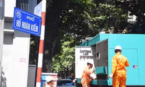EVNHANOI đảm bảo cung ứng điện an toàn, liên tục dịp nghỉ lễ 30/4 - 1/5
