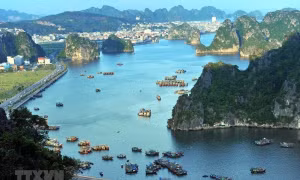 Chấm dứt việc dùng sản phẩm nhựa một lần tại Vịnh Hạ Long