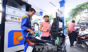 Tăng chi quỹ bình ổn, giá xăng giảm nhẹ, giá dầu tăng