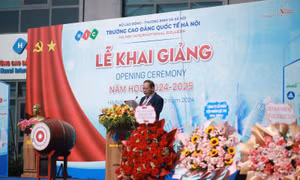 Trường Cao đẳng Quốc tế Hà Nội khai giảng và đón 2.500 tân sinh viên