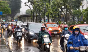 Vùng áp thấp di chuyển chậm, khả năng mạnh lên thành áp thấp nhiệt đới 