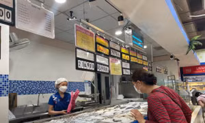 Siêu thị 'chạy đua' khuyến mãi, giảm giá dịp 2/9