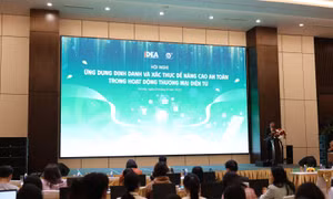 Nâng cao an toàn thương mại trực tuyến bằng định danh điện tử 