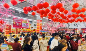 Sức mua hàng hóa cận Tết tăng cao, giá cả hàng hoá ổn định, nguồn cung dồi dào