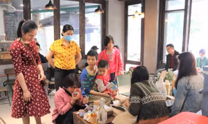 Phiên chợ của các sản phẩm 'sống xanh'